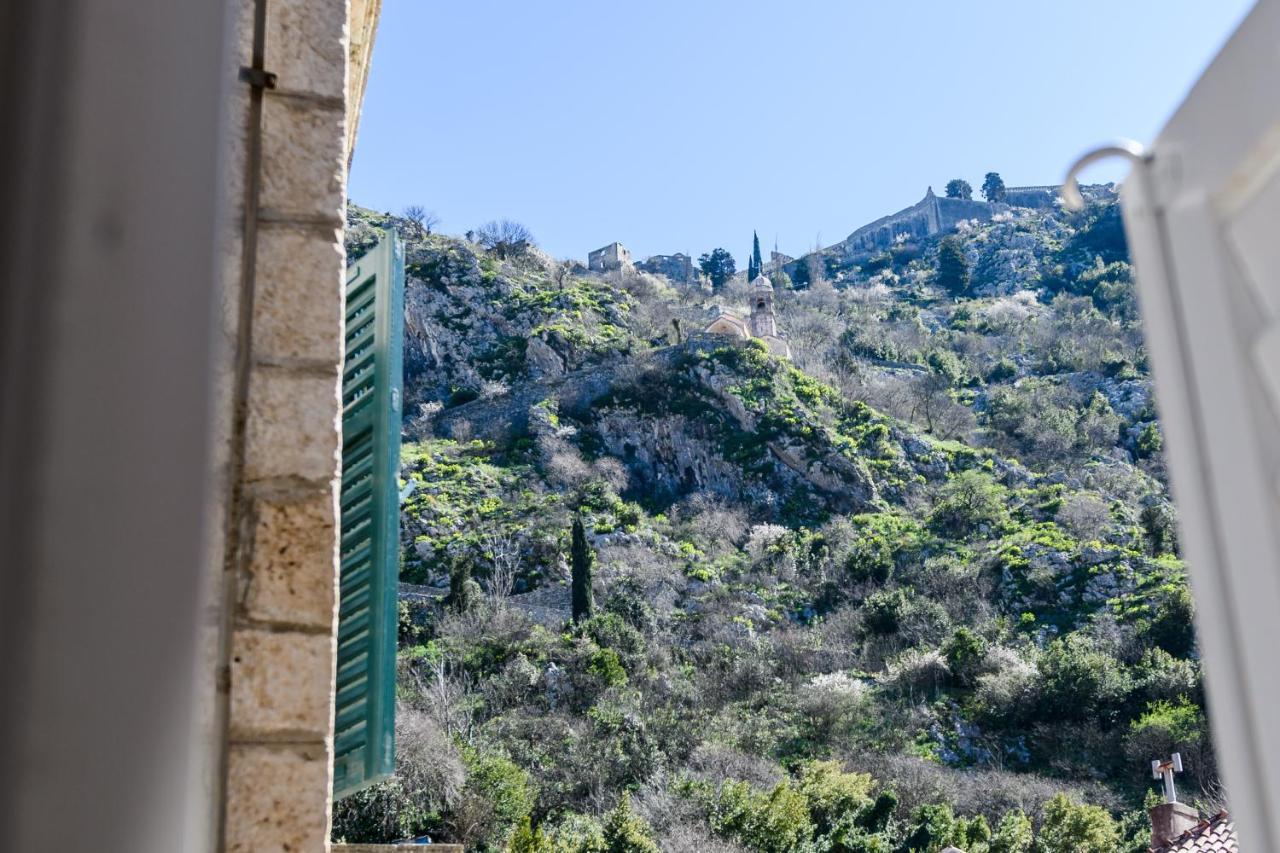 Apartmani Art Karampana Kotor Exterior photo