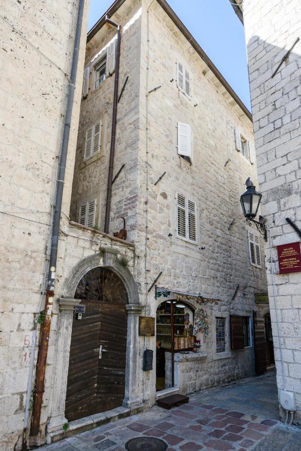 Apartmani Art Karampana Kotor Exterior photo